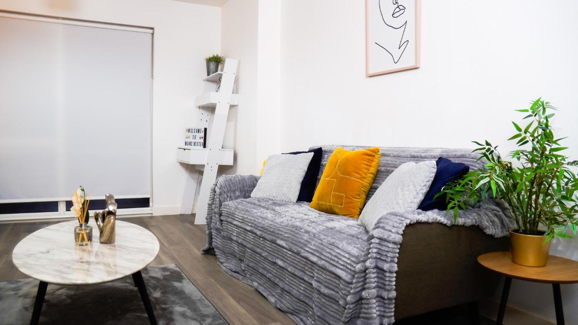 Manchester City Centre Apt With Balcony & Free Parking - Including Free 1-Hour Early Check-In For Bookings In June, Justeat Voucher For 2-Night Stays Minimum! Eksteriør billede